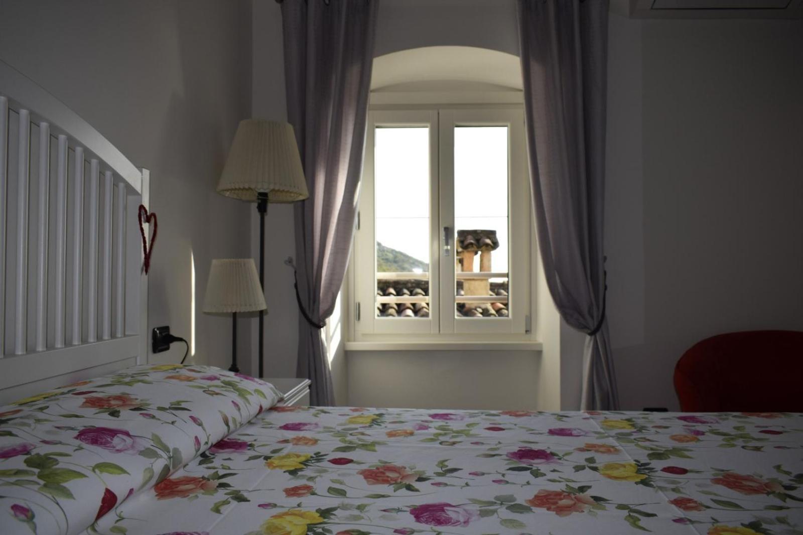 Appartamento Anna Brenzone sul Garda Exterior foto